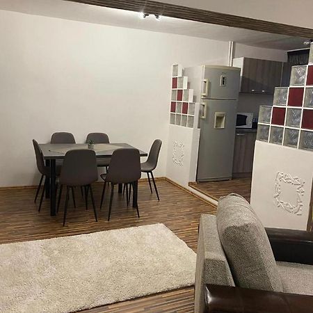 Talina Apartament Nagyvárad Kültér fotó